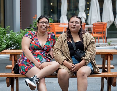 JESSICA LEE / WINNIPEG FREE PRESS

Mandy Fenner (left) and Autumn Sumner are photographed at True North Square June 20, 2023.

Reporter: Katie May