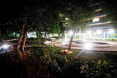 JOHN WOODS / WINNIPEG FREE PRESS
A person sleeps in Air Canada Park on Portage Avenue in Winnipeg, Tuesday, June 20, 2023. 

Reporter: Sinclair/24 hr