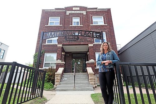 Lois Ruston, executive director of YWCA Brandon, stands outside the front steps of the organization's Meredith Place transitional housing building at 148 11th St. On Wednesday, the YWCA Brandon board of directors announced its decision to decommission and demolish Meredith Place, which has been deemed uninhabitable and closed since May 2022. (Matt Goerzen/The Brandon Sun)