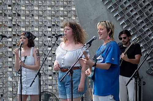 Mike Thiessen / Winnipeg Free Press 
SNACKIE and the Kaleidoscopes performing at Old Market Square as part of Winnipeg Jazz Festival. 230621 &#x2013; Wednesday, June 21, 2023