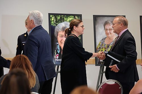 16052023
Hon. Heather Stefanson, Premier of Manitoba, shakes the hand of Ernest Sirski, Reeve of the RM of Dauphin during a press conference at Credit Union Place in Dauphin on Thursday where the names of the sixteen individuals who died in the June 15, 2023, collision near Carberry, Manitoba were announced to the media. Family members and first responders were on hand for the press conference.  (Tim Smith/The Brandon Sun)