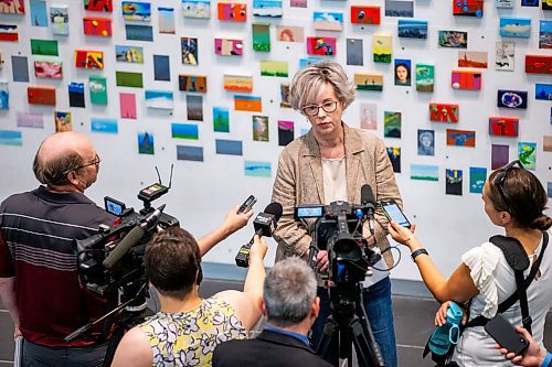 MIKAELA MACKENZIE / WINNIPEG FREE PRESS


Karin Borland, Manager of Library Services, speaks with the media about a recently released security report in the Millennium Library lobby on Friday, June 23, 2023.  For Joyanne Pursaga story.
Winnipeg Free Press 2023