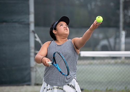 JESSICA LEE / WINNIPEG FREE PRESS

Samantha Gnilo plays a match against Mariya Gedz June 24, 2023 at Taylor Tennis Centre.

Reporter: Donald