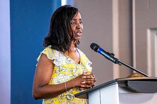 MIKAELA MACKENZIE / WINNIPEG FREE PRESS


Health minister Audrey Gordon speaks at the College of Nursing graduating class of 2023 pinning ceremony at the IG Field Pinnacle Club on Wednesday, June 7, 2023. For Cierra story.
Winnipeg Free Press 2023