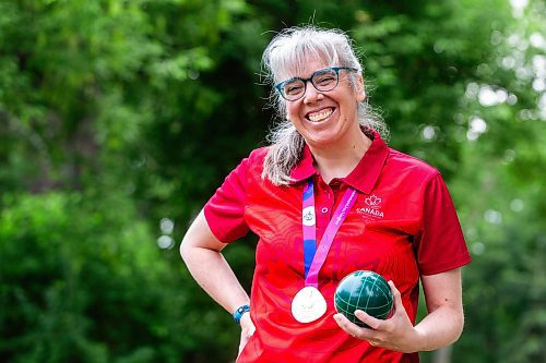 MIKAELA MACKENZIE / WINNIPEG FREE PRESS


Special Olympics gold medal winner Jenny Adams at Kildonan Park on Tuesday, June 27, 2023.   For Josh story.
Winnipeg Free Press 2023