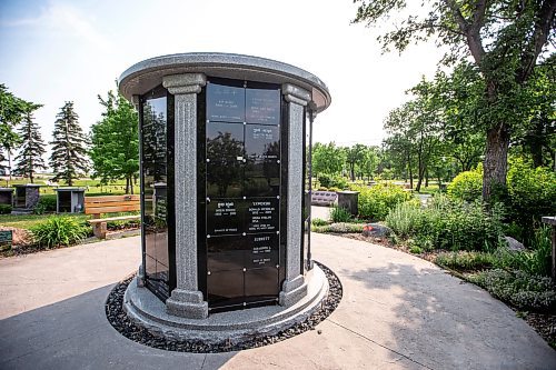 MIKAELA MACKENZIE / WINNIPEG FREE PRESS


Columbaria at Brookside Cemetary on Tuesday, June 27, 2023.  City cemetaries are looking to recieve additional funding earmarked for them early after they expect to run out of columbarium space by 2024. For Malak story.
Winnipeg Free Press 2023