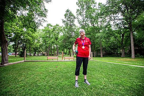 MIKAELA MACKENZIE / WINNIPEG FREE PRESS


Special Olympics gold medal winner Jenny Adams at the bocce ball court at Kildonan Park on Tuesday, June 27, 2023.   For Josh story.
Winnipeg Free Press 2023