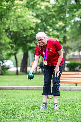 MIKAELA MACKENZIE / WINNIPEG FREE PRESS


Special Olympics gold medal winner Jenny Adams at the bocce ball court at Kildonan Park on Tuesday, June 27, 2023.   For Josh story.
Winnipeg Free Press 2023