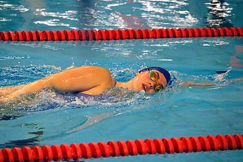 Allison Gauthier works on her freestyle stroke during a Brandon Bluefins practice at the Sportsplex on Thursday evening. Gauthier is one of five Bluefins that are competing in the Manitoba Saskatchewan Open Championship in Winnipeg next week. (Lucas Punkari/The Brandon Sun)