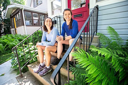 MIKAELA MACKENZIE / WINNIPEG FREE PRESS


Katrina Zborowsky (left) and Chantal MacLean, who ran the Mantario Trail in just over 24 hours, pose for a photo on Thursday, June 29, 2023.   For AV Kitching story.
Winnipeg Free Press 2023