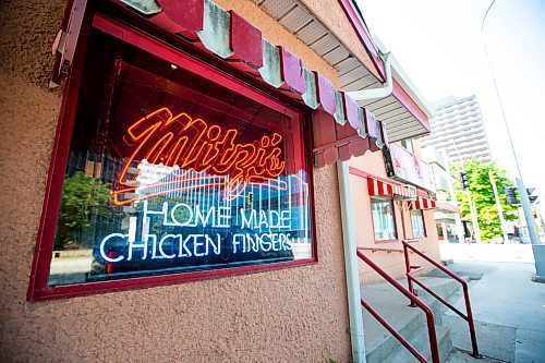 MIKAELA MACKENZIE / WINNIPEG FREE PRESS

Mitzi&#x2019;s Chicken Finger Restaurant, which is up for sale (just after celebrating its 45th anniversary), downtown on Friday, June 30, 2023. For Gabby Piche story.
Winnipeg Free Press 2023.