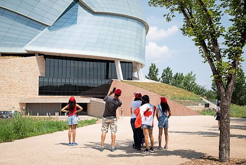 JESSICA LEE / WINNIPEG FREE PRESS

The Cabrera family look at the Human Rights Museum at The Forks July 1, 2023.

Reporter: Cierra Bettens/stand up