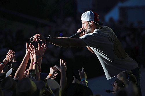 Walker Hayes headlines the main stage at Dauphin’s Countryfest 2023 on Friday evening. See Page A6 for more coverage.
(Tim Smith/The Brandon Sun)