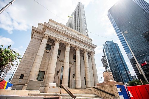 MIKAELA MACKENZIE / WINNIPEG FREE PRESS

The old Bank of Montreal building at Portage and Main on Tuesday, July 4, 2023. For biz story.
Winnipeg Free Press 2023.