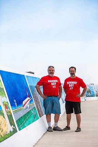 MIKAELA MACKENZIE / WINNIPEG FREE PRESS

Art Zuke (left) and Kerry Seabrook at the pier in Gimli on Monday, July 3, 2023. For Jen story.
Winnipeg Free Press 2023.