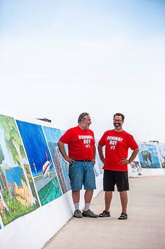 MIKAELA MACKENZIE / WINNIPEG FREE PRESS

Art Zuke (left) and Kerry Seabrook at the pier in Gimli on Monday, July 3, 2023. For Jen story.
Winnipeg Free Press 2023.