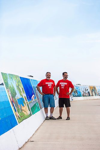 MIKAELA MACKENZIE / WINNIPEG FREE PRESS

Art Zuke (left) and Kerry Seabrook at the pier in Gimli on Monday, July 3, 2023. For Jen story.
Winnipeg Free Press 2023.