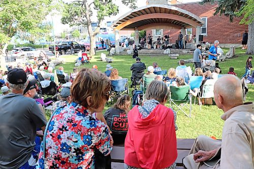 Westman residents enjoy some rock and country music from Catch 2 at Princess Park on Tuesday evening in Brandon. The city will be hosting its Music in the Park show every Tuesday, starting around 6:30 p.m., until Aug. 30. (Kyle Darbyson/The Brandon Sun) 