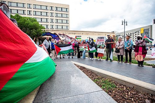 MIKAELA MACKENZIE / WINNIPEG FREE PRESS

A rally denouncing the Israeli military invasion of Jenin takes place at City Hall in Winnipeg on Wednesday, July 5, 2023.  Standup.
Winnipeg Free Press 2023.