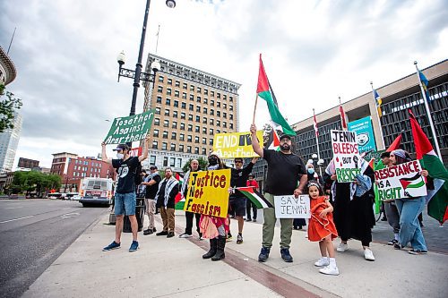 MIKAELA MACKENZIE / WINNIPEG FREE PRESS

A rally denouncing the Israeli military invasion of Jenin takes place at City Hall in Winnipeg on Wednesday, July 5, 2023.  Standup.
Winnipeg Free Press 2023.