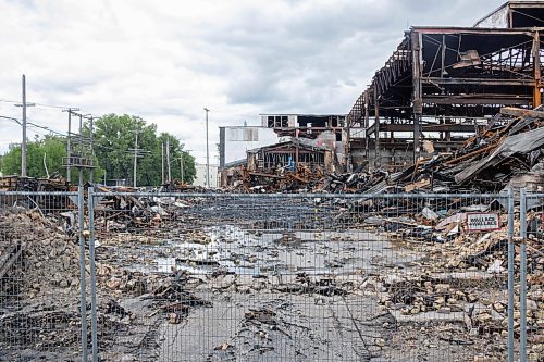 Mike Thiessen / Winnipeg Free Press 
Smouldering rubble at the site of Tuesday&#x2019;s warehouse fire in Point Douglas. 230705 &#x2013; Wednesday, July 5, 2023