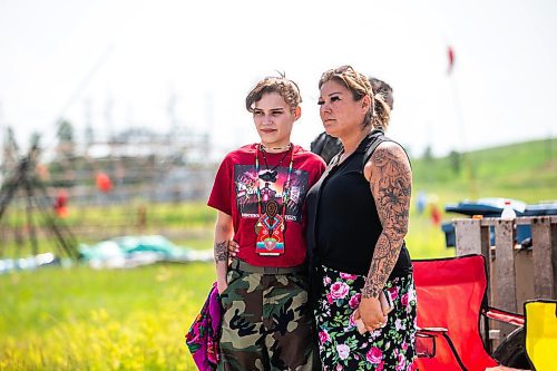 MIKAELA MACKENZIE / WINNIPEG FREE PRESS

Cambria Harris (left) and Melissa Robinson pose for a photo at the blockade/camp outside the Brady Landfill after the province announced that they will not be funding a landfill search for the murdered women on Thursday, July 6, 2023.  For Chris Kitching story.
Winnipeg Free Press 2023.