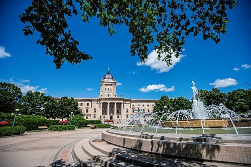 MIKAELA MACKENZIE / WINNIPEG FREE PRESS

The Manitoba Legislative Building, which will be closed off for the premier&#x2019;s conference next week, on Friday, July 7, 2023.  For &#x2014; story.
Winnipeg Free Press 2023.