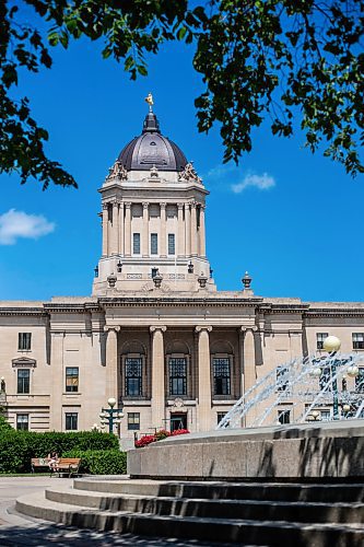 MIKAELA MACKENZIE / WINNIPEG FREE PRESS

The Manitoba Legislative Building, which will be closed off for the premier&#x2019;s conference next week, on Friday, July 7, 2023.  For &#x2014; story.
Winnipeg Free Press 2023.