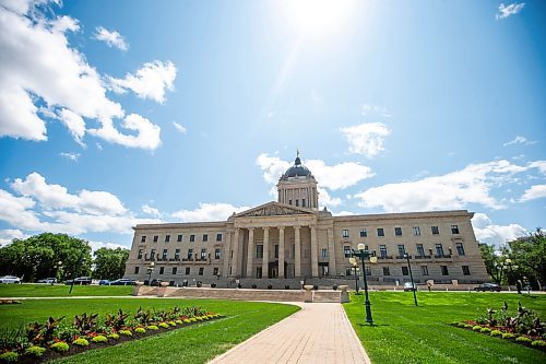 MIKAELA MACKENZIE / WINNIPEG FREE PRESS

The Manitoba Legislative Building, which will be closed off for the premier&#x2019;s conference next week, on Friday, July 7, 2023.  For &#x2014; story.
Winnipeg Free Press 2023.