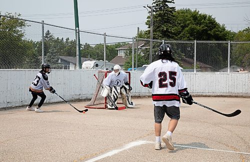 JESSICA LEE / WINNIPEG FREE PRESS

Pinaymootang First Nation goalie Lucas Cochrane, 15,  plays against the Manto Sipi Cree Nation Icebreakers July 8, 2023 at Norberry-Glenlee Community Centre for the Indigenous Vitality Ball Hockey Tournament which brought in several teams over the weekend to play against each other.

Reporter: Mike McIntyre