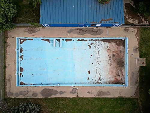 11072023
The Kiwanis Pool on 13th Street in Brandon sits empty and unused, as seen from above on Tuesday. (Tim Smith/The Brandon Sun)