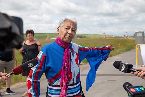 JESSICA LEE / WINNIPEG FREE PRESS

Tracy Fiddler is photographed talking to media July 15, 2023 at the Brady Landfill blockade.

Reporter: Cierra