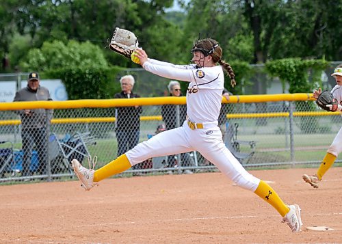 Paige Rampton earned the win, pitching in relief of Brynna Andrew. (Thomas Friesen/The Brandon Sun)