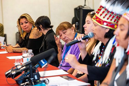 MIKAELA MACKENZIE / WINNIPEG FREE PRESS

Donna Bartlett (grandmother of Marcedes Myran) wipes a tear away at a press conference (held in response to the Stefanson government&#x573; refusal to search the landfills) on Monday, July 17, 2023. For Chris Kitching story.
Winnipeg Free Press 2023.