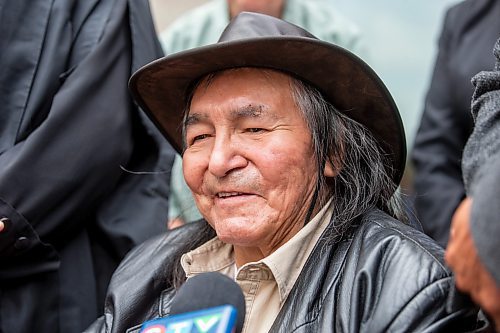 MIKAELA MACKENZIE / WINNIPEG FREE PRESS

Allan Woodhouse speaks with the media outside of the Law Courts as innocent man (after being wrongfully convicted  of murder decades ago) on Tuesday, July 18, 2023. For Katrina Clarke story.
Winnipeg Free Press 2023.