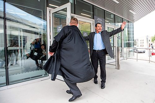 MIKAELA MACKENZIE / WINNIPEG FREE PRESS

Brian Anderson walks out of the Law Courts as an innocent man (after being wrongfully convicted  of murder decades ago) on Tuesday, July 18, 2023. For Katrina Clarke story.
Winnipeg Free Press 2023.