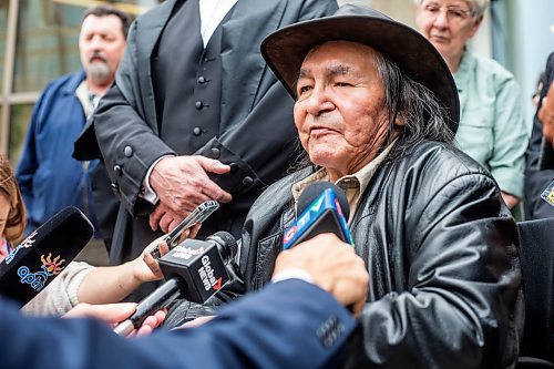 MIKAELA MACKENZIE / WINNIPEG FREE PRESS

Allan Woodhouse speaks with the media outside of the Law Courts as innocent man (after being wrongfully convicted  of murder decades ago) on Tuesday, July 18, 2023. For Katrina Clarke story.
Winnipeg Free Press 2023.