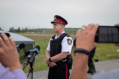 JESSICA LEE / WINNIPEG FREE PRESS

Insp. Gord Spado addresses media July 18, 2023 after the removal of the blockade at Brady Landfill earlier that morning.

Reporter: Chris Kitching