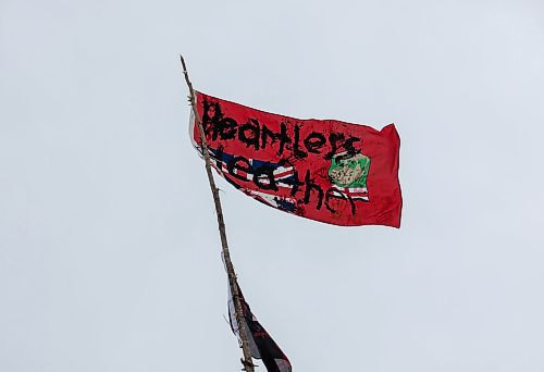 JESSICA LEE / WINNIPEG FREE PRESS

A flag that says &#x201c;Heartless Heather&#x201d; still flies at Brady Landfill July 18, 2023 after the removal of the blockade earlier that morning.

Reporter: Chris Kitching