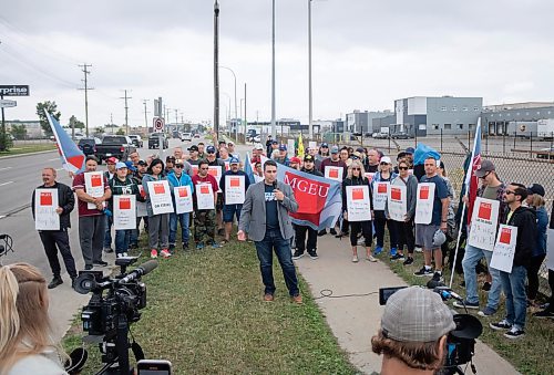 Mike Thiessen / Winnipeg Free Press 

Kyle Ross, president of MGEU, addresses media.

Manitoba Liquor and Lotteries employees went on a one-day strike on Wednesday, picketing in front of the MLL distribution centre. For Malak Abas. 2320719 – Wednesday, July 19, 2023