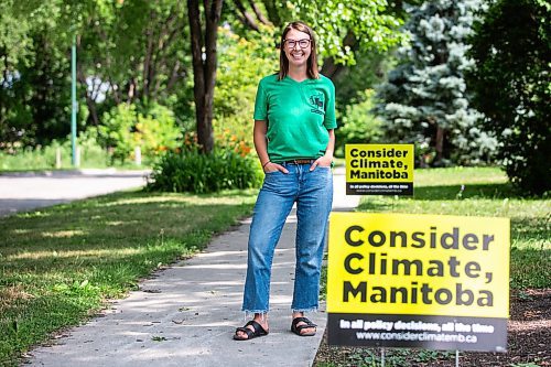 MIKAELA MACKENZIE / WINNIPEG FREE PRESS

Bethany Daman, who works on climate advocacy in Manitoba and has seen the impacts of extreme heat in her neighbourhood, outside of her home in Winnipeg on Thursday, July 20, 2023. For JS Rutgers story.
Winnipeg Free Press 2023