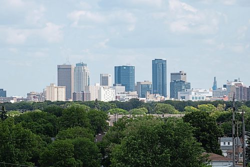 Mike Thiessen / Winnipeg Free Press 
Winnipeg&#x2019;s downtown, as seen from Westview Park. 230720 &#x2013; Thursday, July 20, 2023