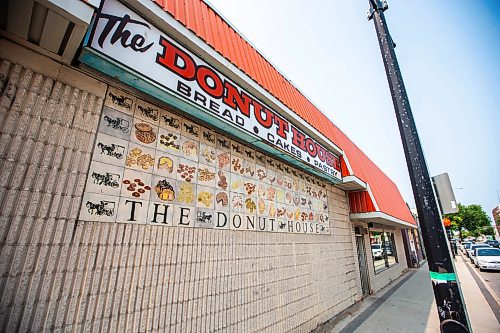 MIKAELA MACKENZIE / WINNIPEG FREE PRESS

The Donut House on Selkirk Avenue on Friday, July 21, 2023. For &#x460;story.
Winnipeg Free Press 2023