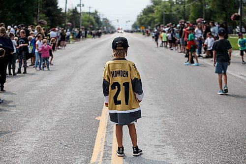 JOHN WOODS / WINNIPEG FREE PRESS
Hunter Pattyn, 8, waits for Brett Howden of the Stanley Cup winning Vegas Golden Knights who brought the cup back to his home community of Oakbank, Sunday, July 23, 2023. 

Reporter: ?