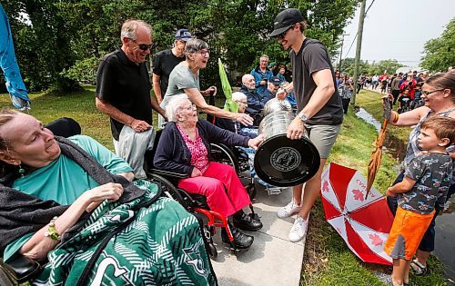 JOHN WOODS / WINNIPEG FREE PRESS
Seniors from a local seniors home touch the cup as Brett Howden of the Stanley Cup winning Vegas Golden Knights brings the cup back to his home community of Oakbank, Sunday, July 23, 2023. 

Reporter: ?