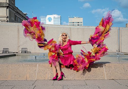 JESSICA LEE / WINNIPEG FREE PRESS

Drag queen Lady Fortuna poses for a photo at the Winnipeg Art Gallery July 20, 2023.

Reporter: AV Kitching