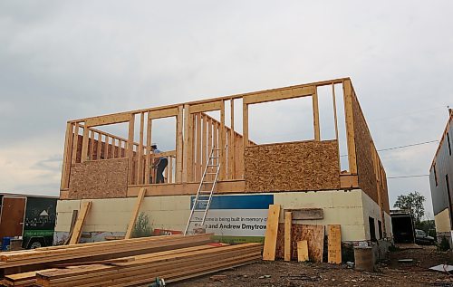 The exterior of the duplex under construction during the Women Build for Habitat for Humanity, in the 700 Block of Franklin Street in Brandon on Tuesday. (Michele McDougall/The Brandon Sun)