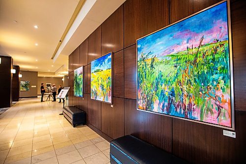 MIKAELA MACKENZIE / WINNIPEG FREE PRESS

Paintings by artist-in-residence Amanda Onchulenko hang in the Fairmont lobby in Winnipeg on Tuesday, July 25, 2023. For Al Small story.
Winnipeg Free Press 2023