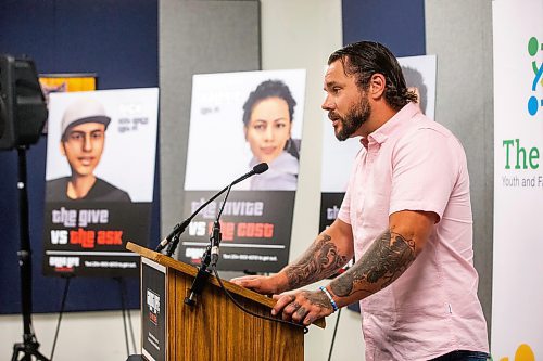  MIKAELA MACKENZIE / WINNIPEG FREE PRESS

Matthew Davidson, therapist at Spirit Horse Initiative, speaks at the announcement of a new social media campaign aimed at youth at risk of gang recruitment on Wednesday, July 26, 2023. For Malak story.
Winnipeg Free Press 2023