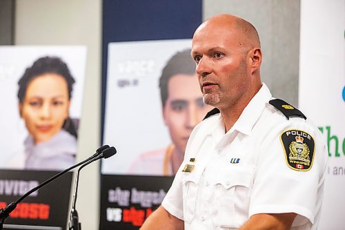  MIKAELA MACKENZIE / WINNIPEG FREE PRESS

Winnipeg Police Service inspector Elton Hall speaks at the announcement of a new social media campaign aimed at youth at risk of gang recruitment on Wednesday, July 26, 2023. For Malak story.
Winnipeg Free Press 2023